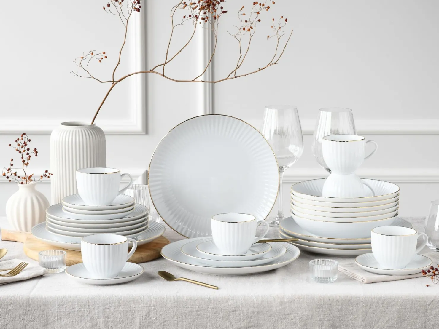 Creatable Geschirrset|Allegra - Kombiservice 30-tlg - Goldband
