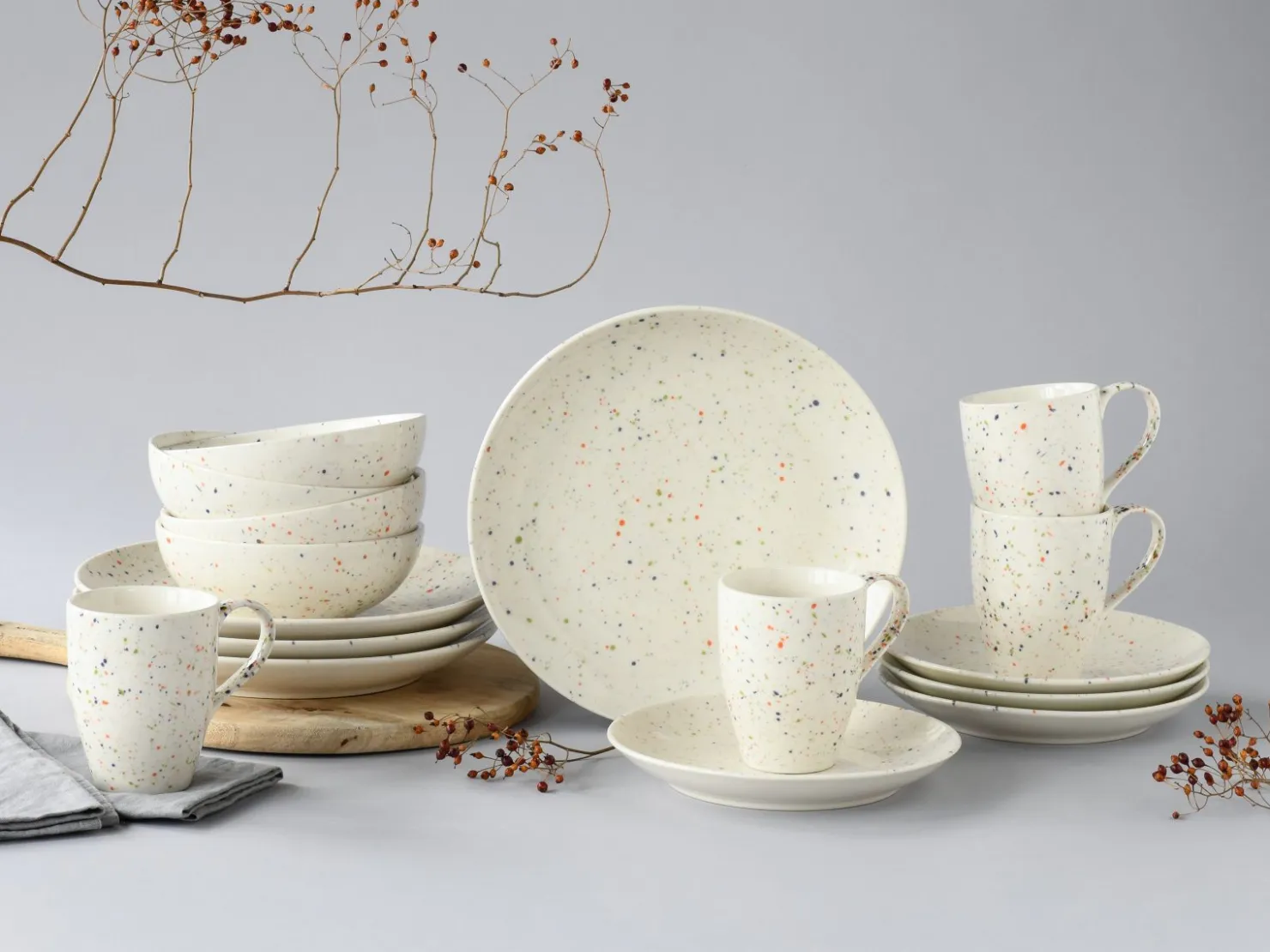 Creatable Geschirrset|Confetti - Kombiservice 16-tlg - Hellblau