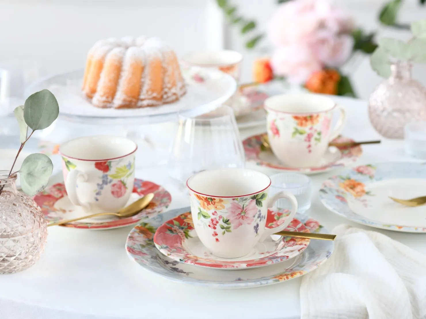 Creatable Geschirrset|Crimson - Kaffeeservice 18-tlg - creme