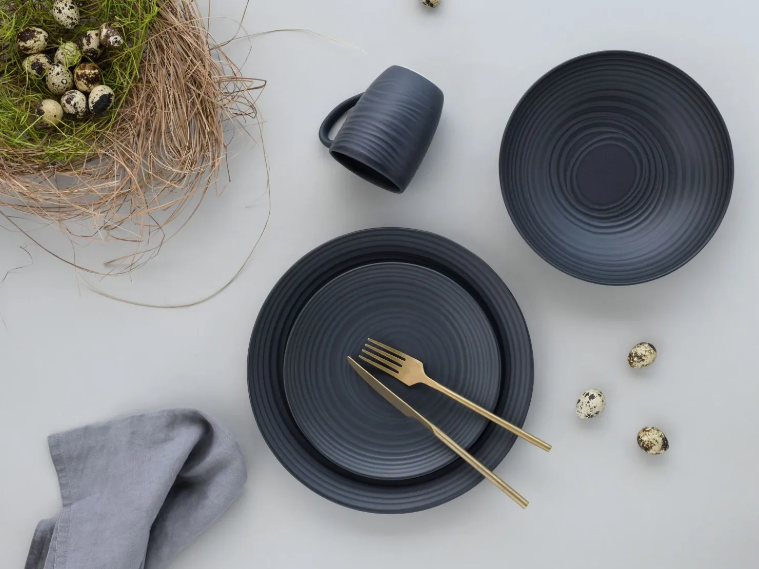 Creatable Geschirrset|Lava Stone - Kombiservice 16-tlg - Schwarz