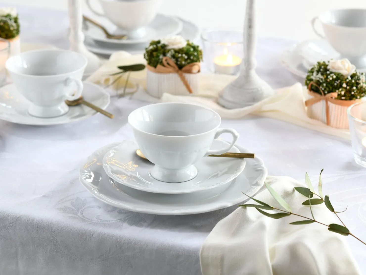 Creatable Geschirrset|Maria Theresia - Kaffeeservice 18 tlg - Weiss
