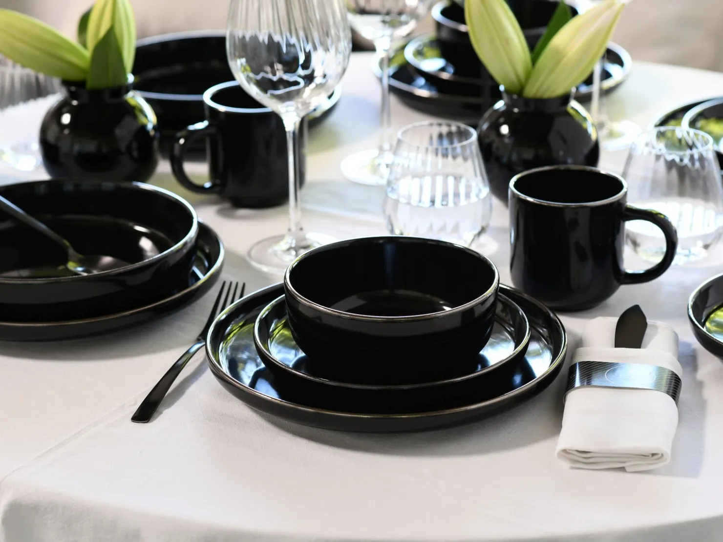 Creatable Geschirrset|Nordic Festive - Kombiservice 30-tlg - Schwarz