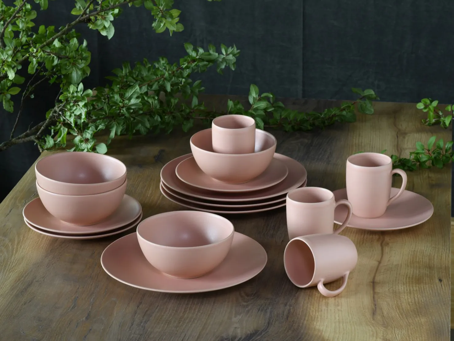Creatable Geschirrset|Soft Touch - Kombiservice 16-tlg - Schwarz