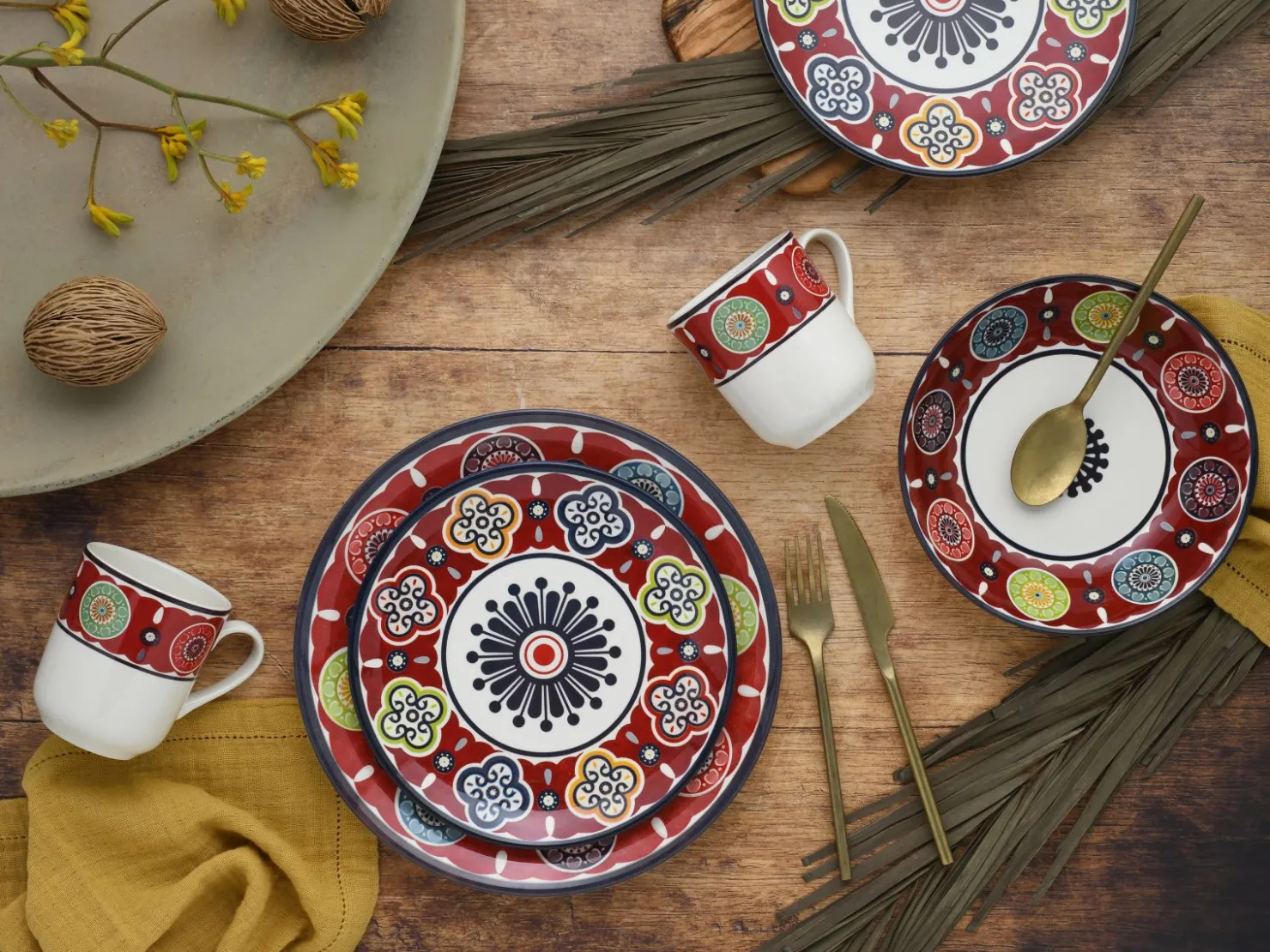 Creatable Geschirrset|Sumaya - Kombiservice 16-tlg - Red