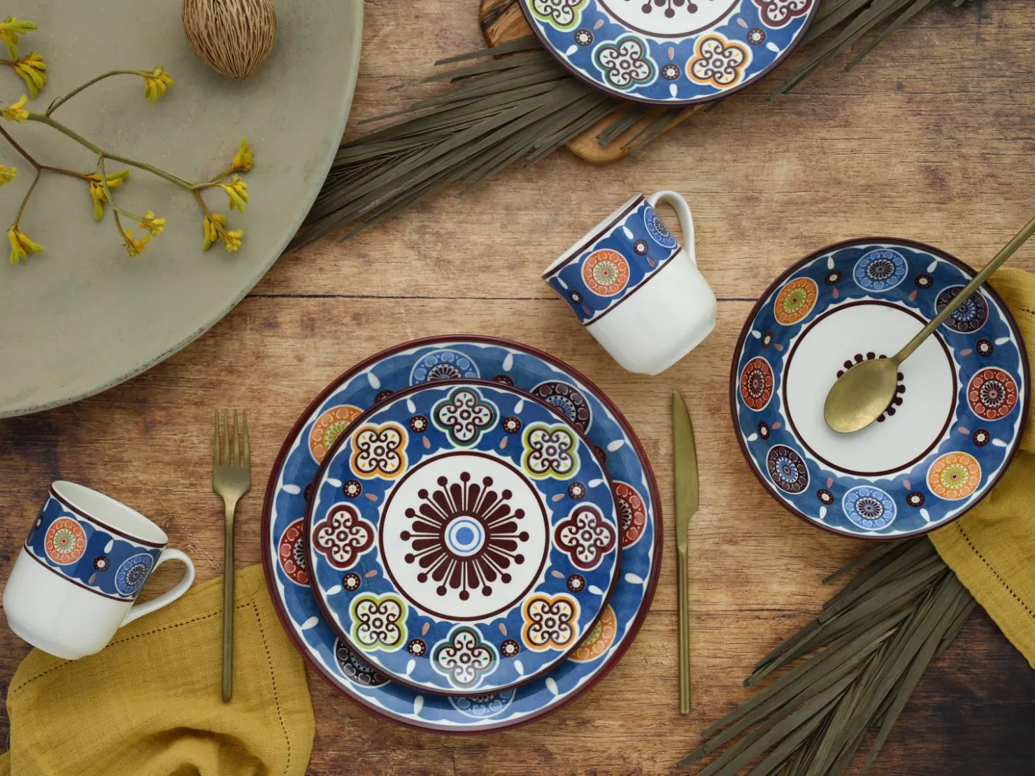 Creatable Geschirrset|Sumaya - Kombiservice 16-tlg - Red