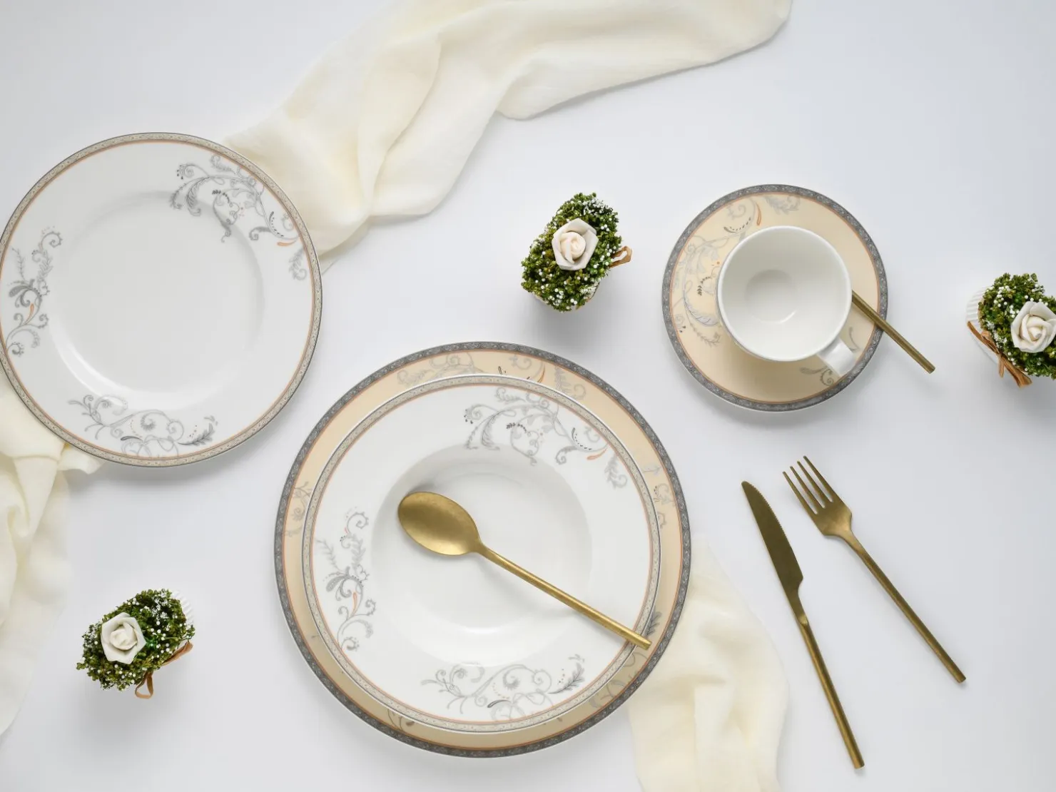 Creatable Geschirrset|Villa Medici - Kombiservice 30-tlg - Creme